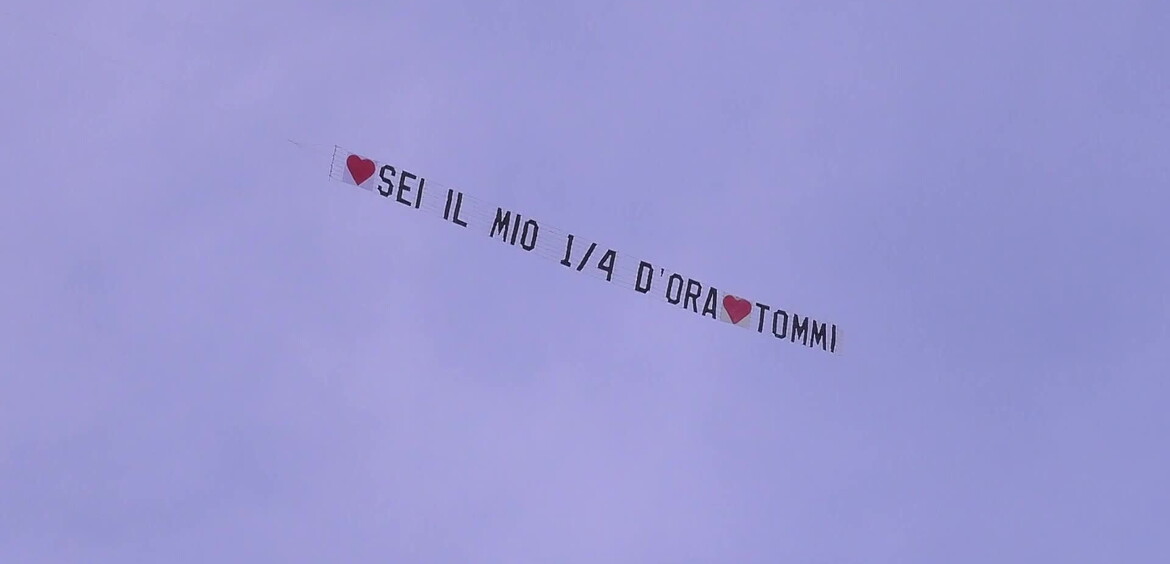 Un romantico aereo per Mariavittoria da Tommaso