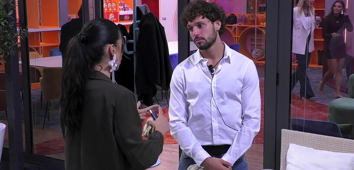 Rasha giustifica la sua Nomination a Mattia 