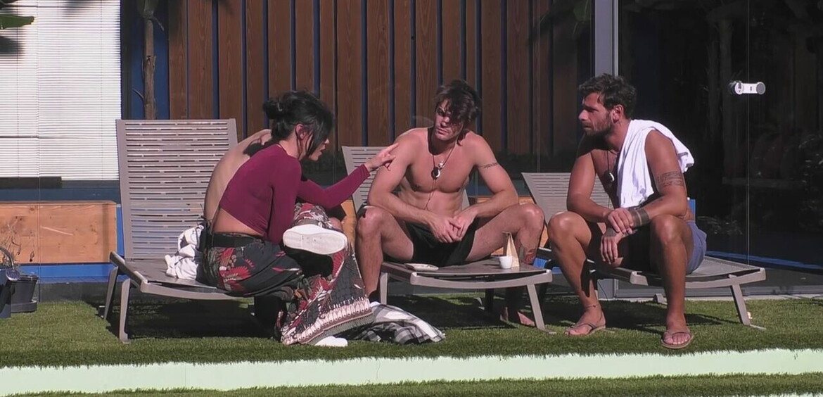 Casalinghi sotto esame: commenti taglienti e strategieà