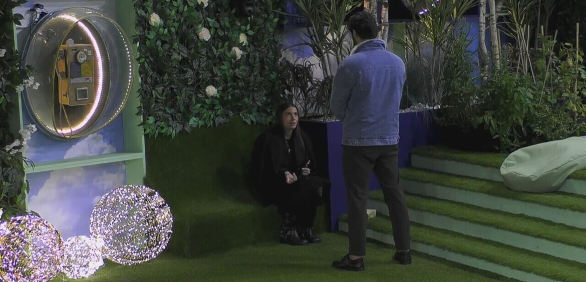 Anita Mazzotta e Omer Elomari: vecchi conti in sospeso tornano a gallaà