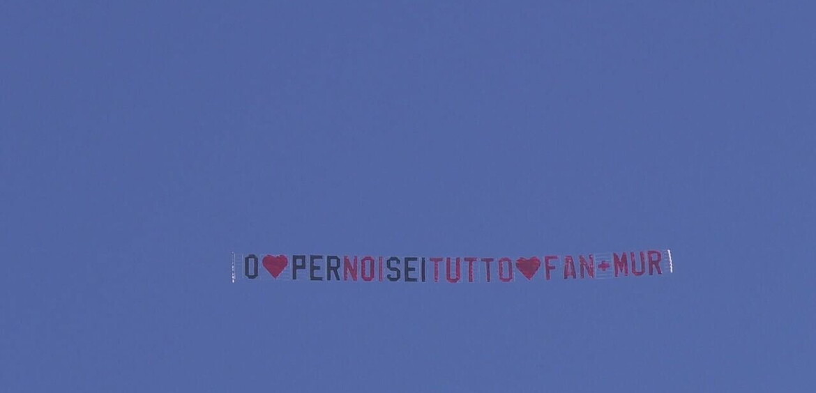 L'affetto dei fan per Omer Elomari: 