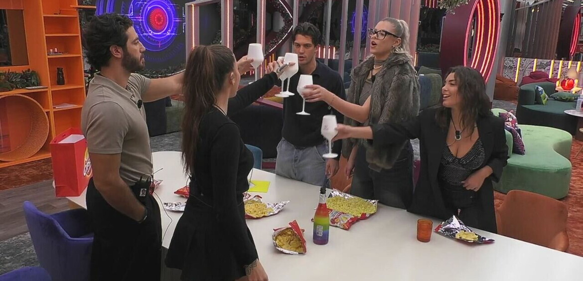 Un brindisi tra ricordi e buoni propositi&agrave;