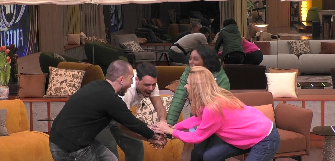 Prima sfida per i concorrenti: missione ingresso casa