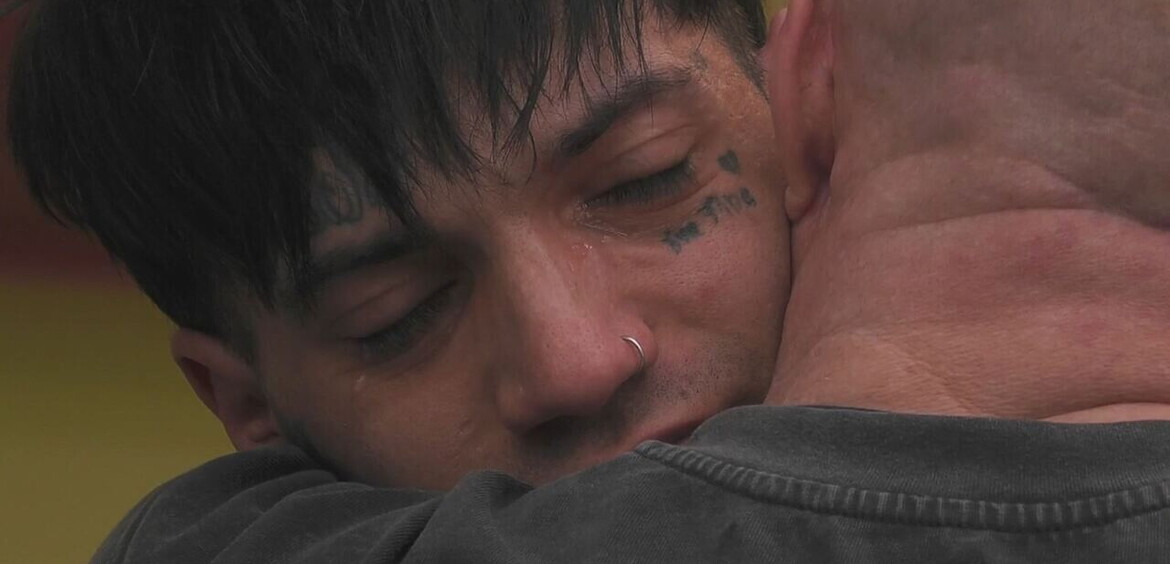 Tra lacrime e rimorso: GionnyScandal parla con Marco&agrave;