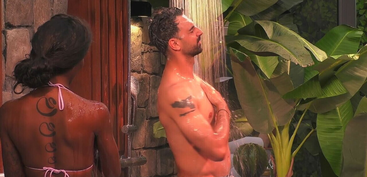 Freeze a sorpresa: Raimondo e Ibiza entrano in Casa&agrave;