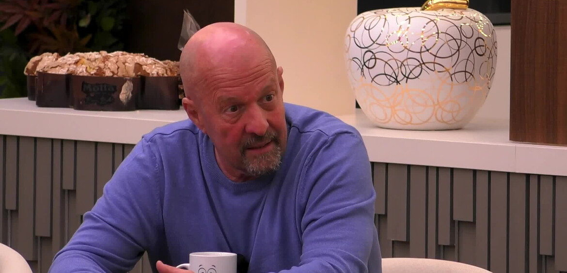 Marco e Antonella commentano i concorrenti