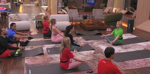 Sessione di yoga guidata da Antonella