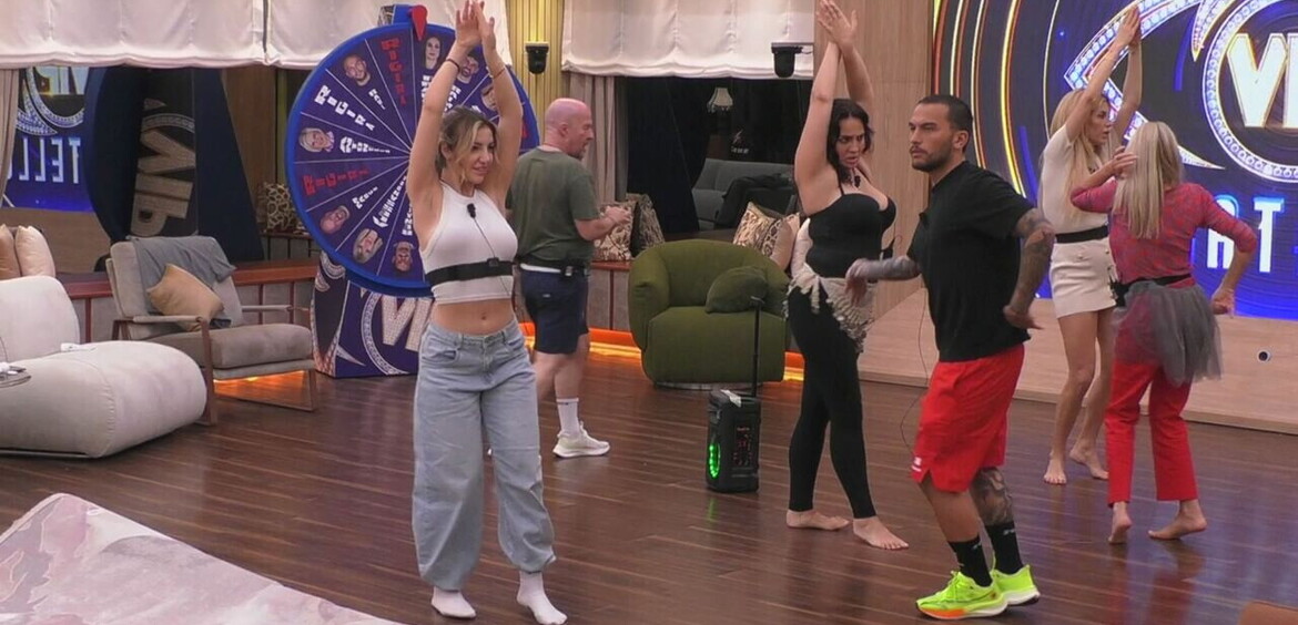 I VIP al lavoro sulle coreografie&agrave;