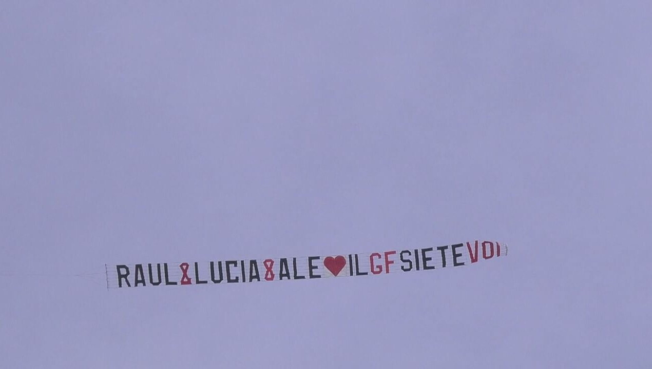 Un aereo di gruppo per i VIP: 