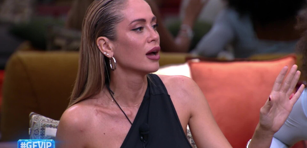 Tutte contro Federica
