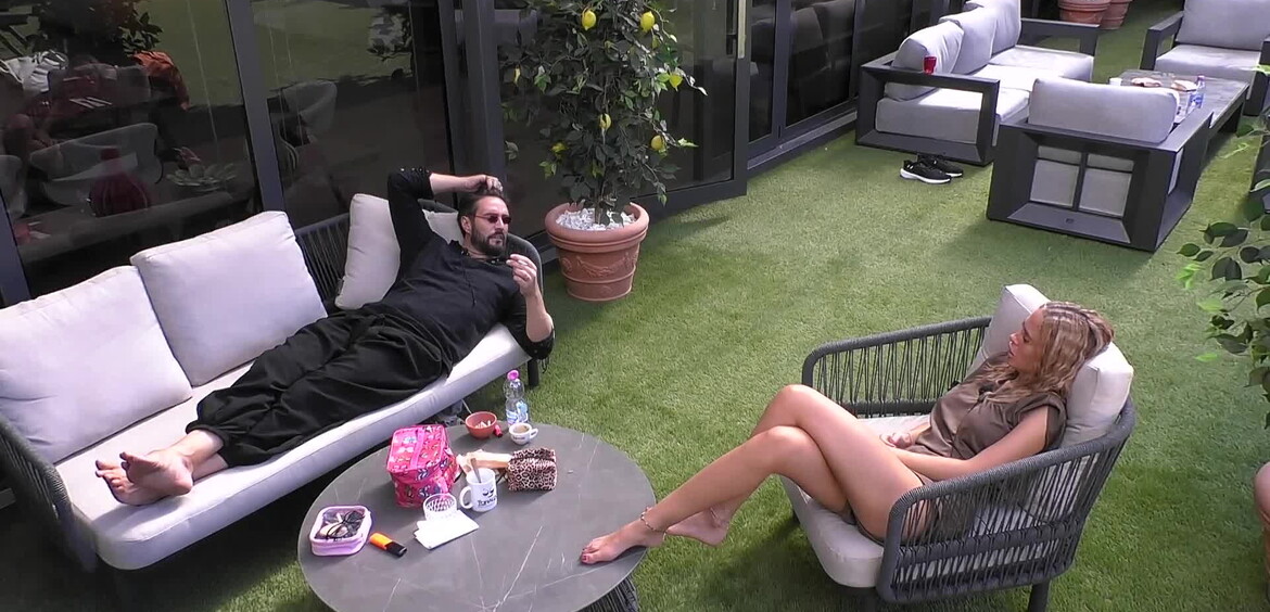 Alex e Federica commentano gli atteggiamenti di Piera e Marina