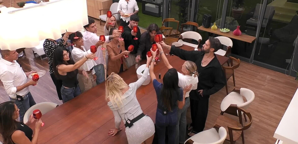 Aperitivo e festa per i VIP