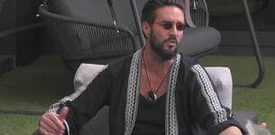 Alex e Marina al lavoro sulla canzone