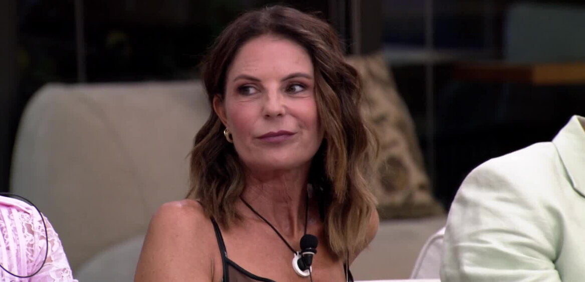 Faccia a faccia tra Carmen e Marina