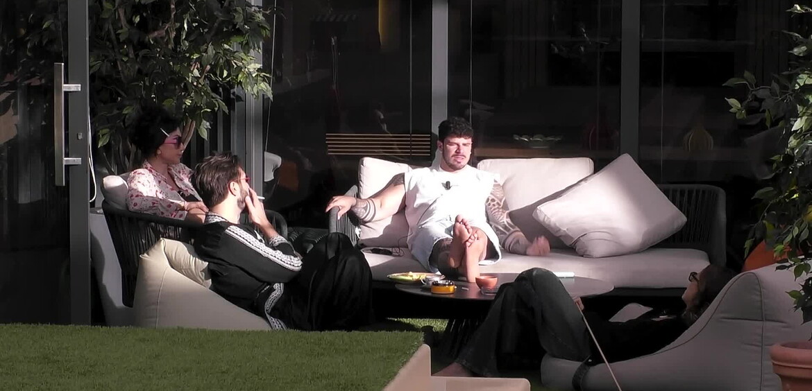 Marina, Danto, Alex e Carmen commentano le alleanze dei VIP