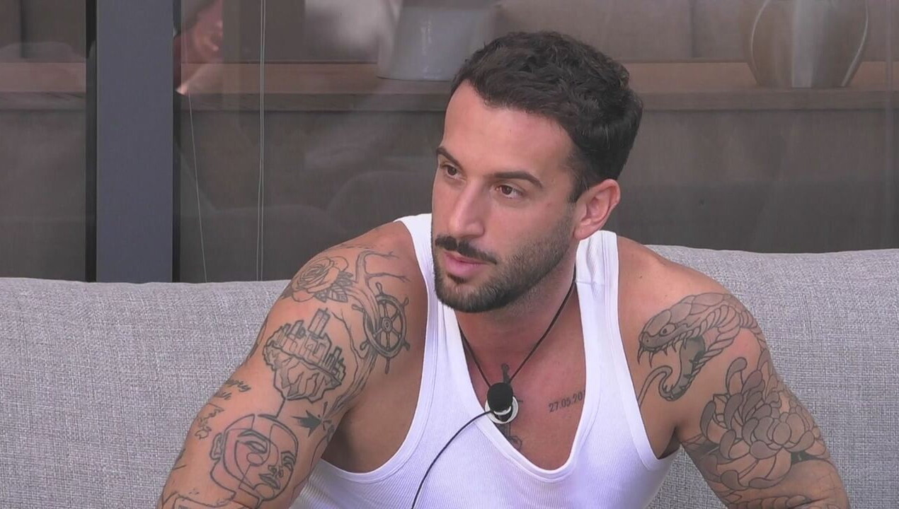Andreas racconta l'incontro con la moglie Veronica&agrave;