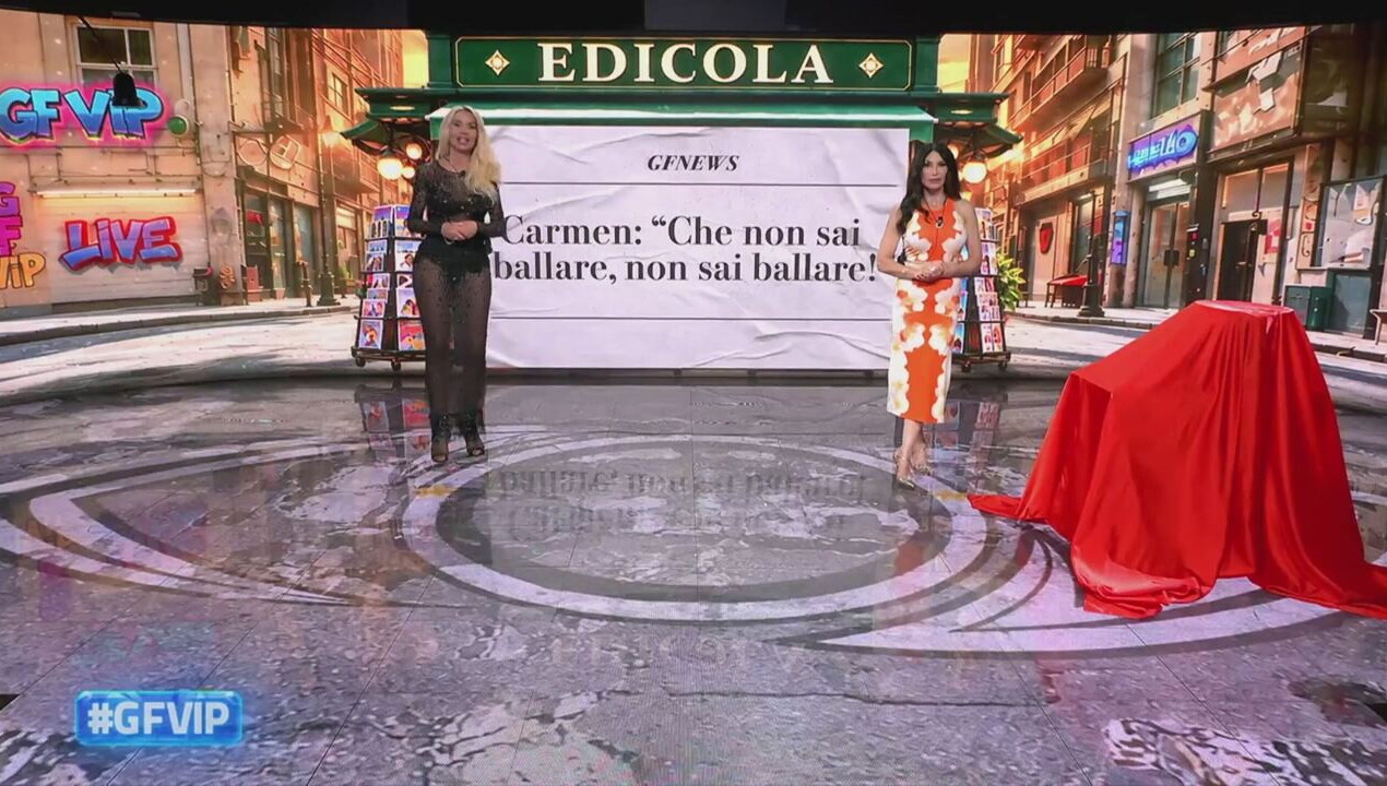 Il confronto tra Valeria Marini e Carmen Di Pietro&agrave;