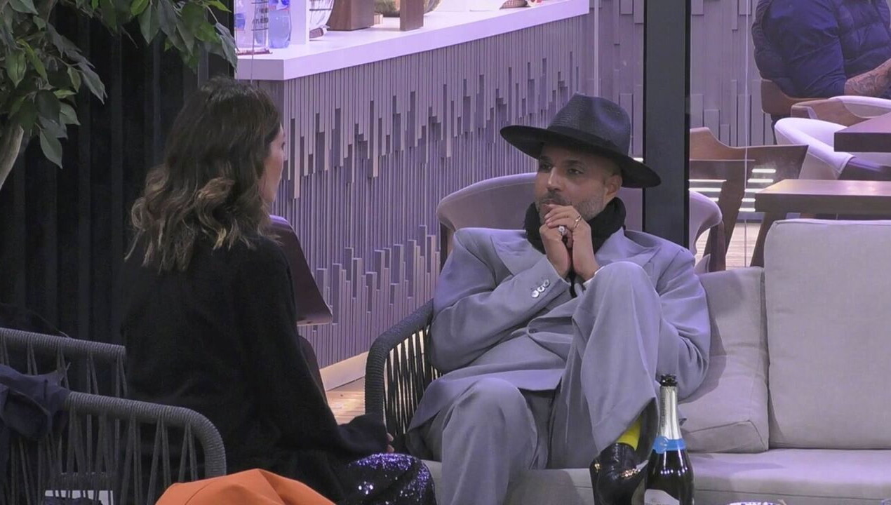 Marina e Jonathan a confronto sul loro rapporto&agrave;