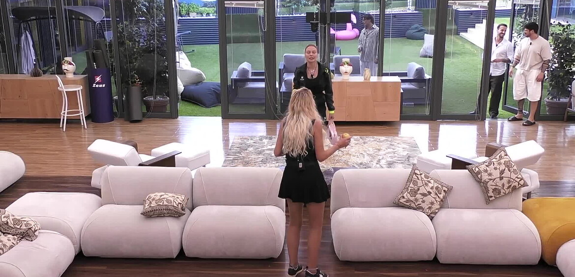 Nuovo scontro tra Giulia e Valeria
