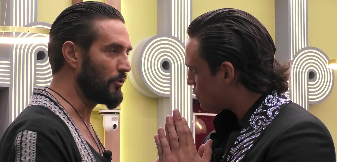 Varsi e Alex tentano un chiarimento