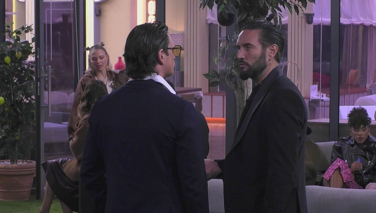 Alex e Varsi a confronto dopo la puntata&agrave;